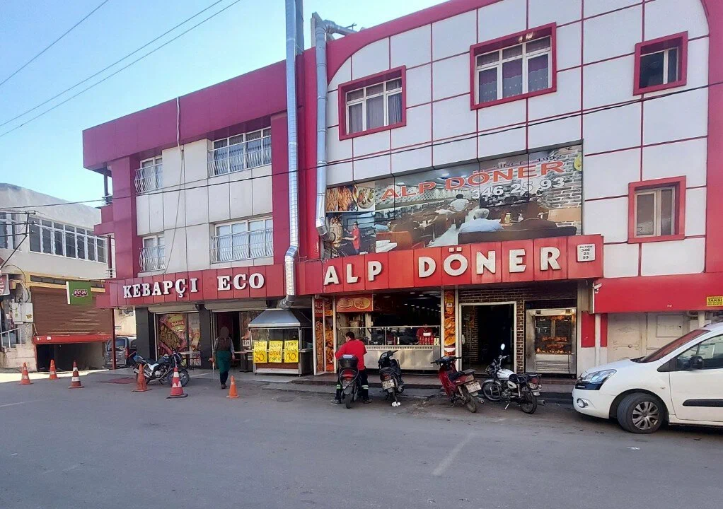 Alp Döner Ve Ciğer Salonu