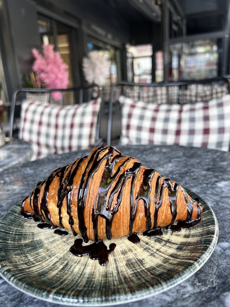 BAŞARI KİTAP CAFE