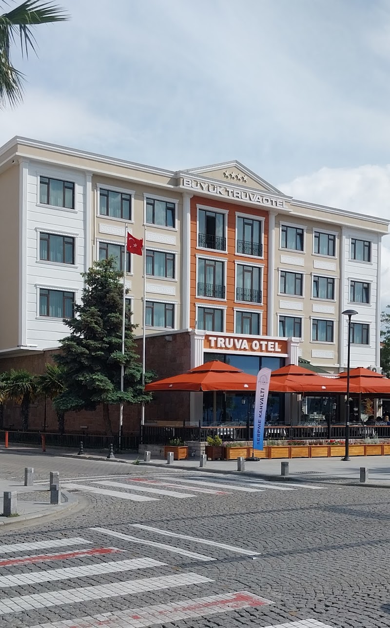Büyük Truva Oteli
