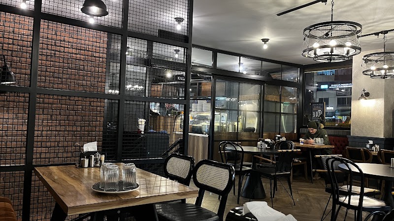 Cadde Çınar Lokantası