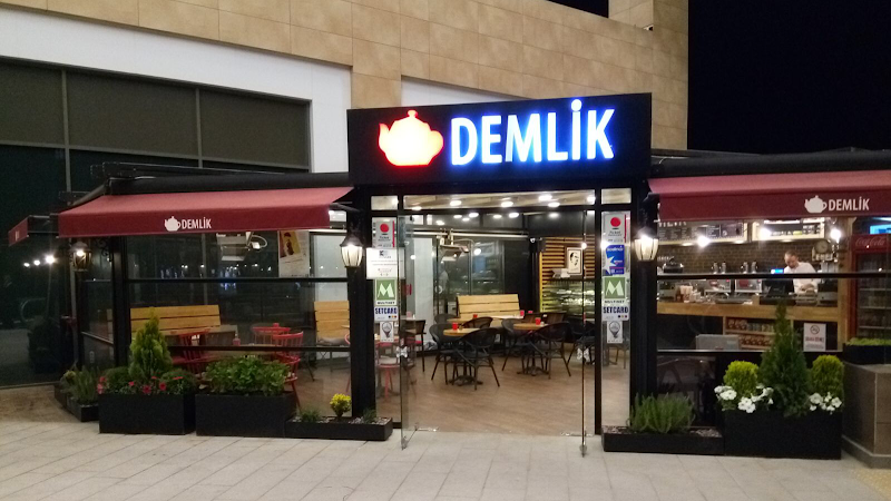Demlik Cafe