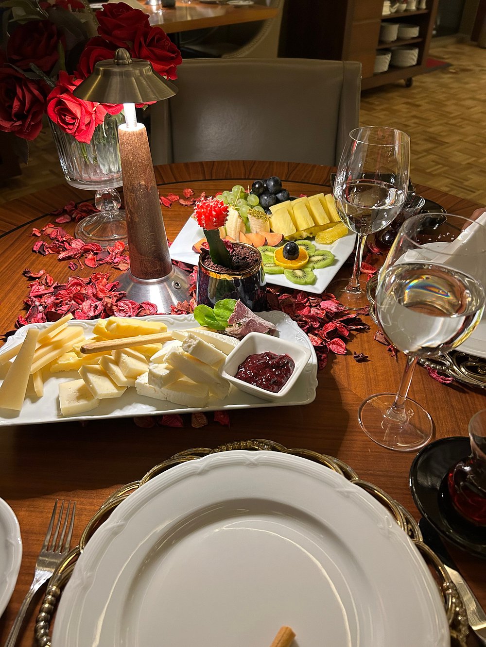 Fora Restaurant