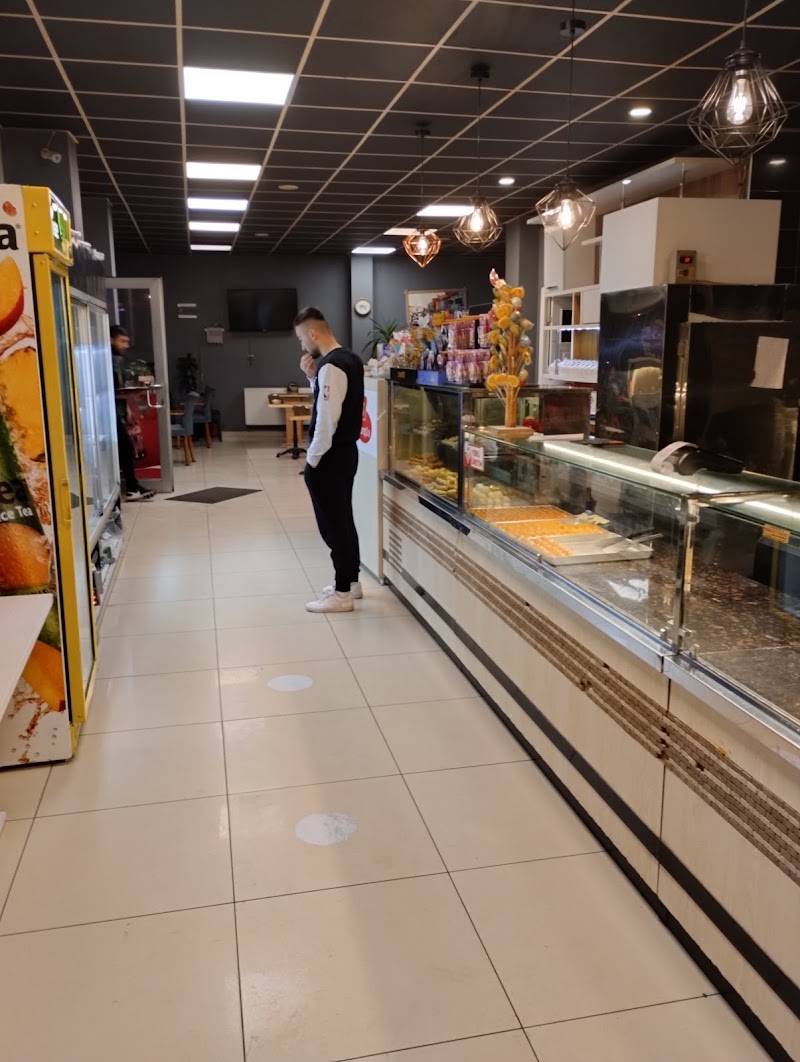 Kampüs Kafe Unlu Mamuller