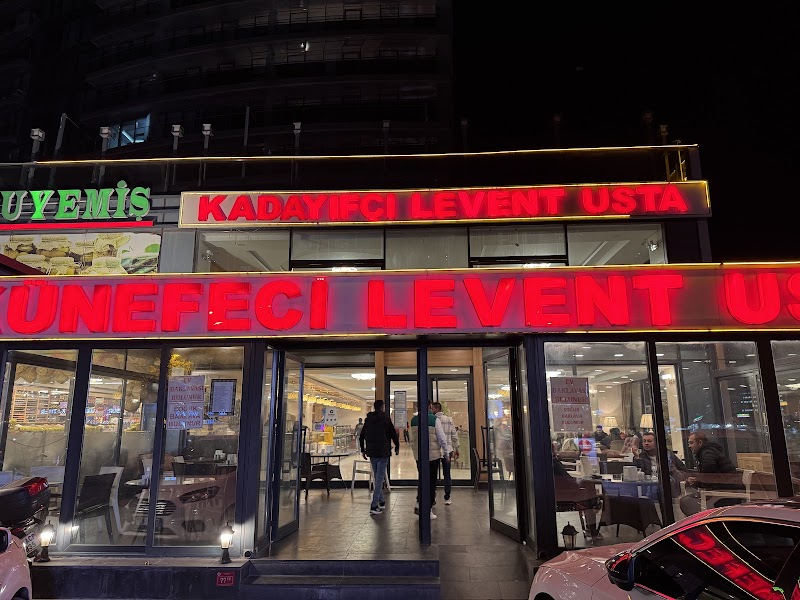 Künefeci Levent Usta