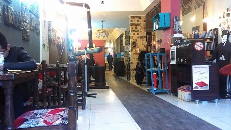 Limon Kitap & Cafe
