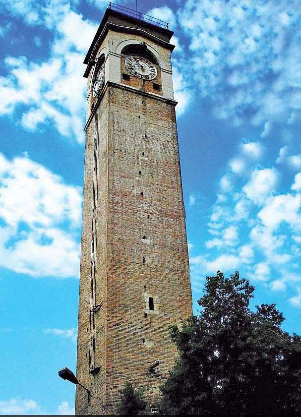 Adana Büyük Saat Kulesi: Türkiye'nin En Uzun Saat Kulesi Tarihi ve Konumu