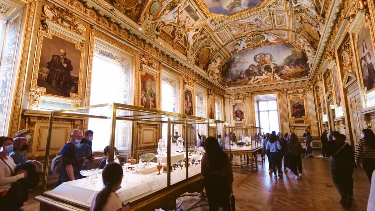 Paris'in İncisi: Louvre Müzesi ve Bilmeniz Gereken Her Şey